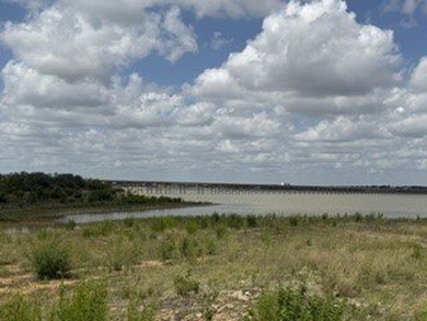 3.3 ACRES on Hubbard Creek Lake. Discover your own private - photo 24
