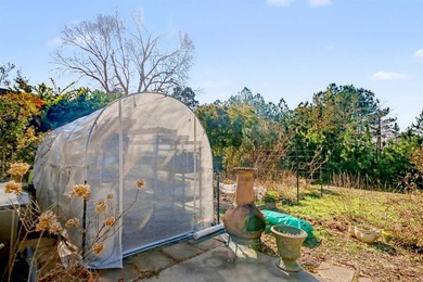 Beautiful 3 bedroom, 2 full bath home in Ashton Glenn, a quiet - photo 27