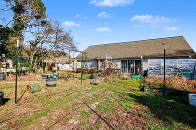 Beautiful 3 bedroom, 2 full bath home in Ashton Glenn, a quiet - photo 30