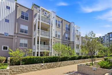 Stylish and beautifully appointed condo in the desirable gated - photo 3