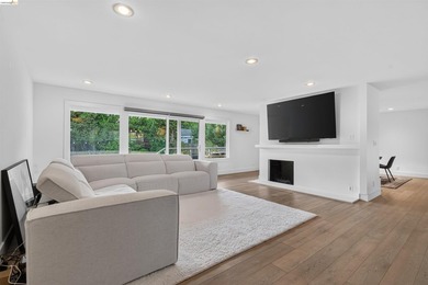 Nestled within the prestigious Peacock Gap neighborhood, 127 - photo 6