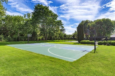This South of the Highway estate has everything in place for a - photo 6