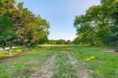 Prime investment opportunity. 61+/- acres along the Hwy 377 - photo 8