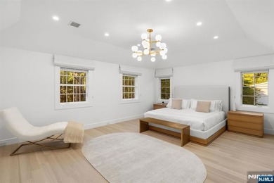 Welcome to one of the most exceptional estates ever offered in - photo 17