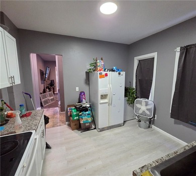 Turnkey investor's dream or perfect owner-occupant opportunity - photo 23