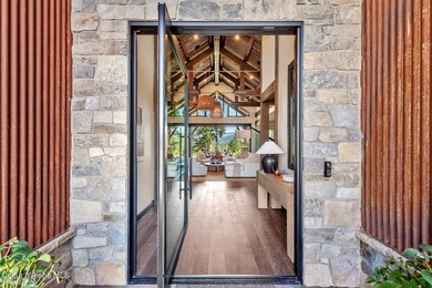 Estate 265 is a modern mountain residence situated in the Gozzer - photo 23