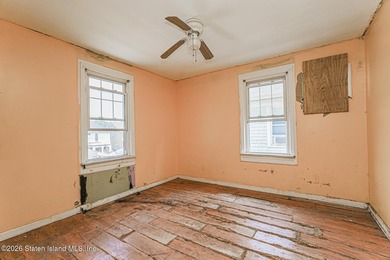 PROPERTY IS VACANT! PRICED TO SELL AS IS: CASH OFFERS ONLY - photo 25