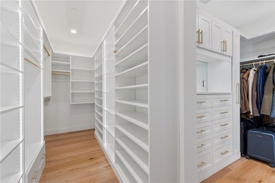 NEW LISTING! Introducing this ONE OF A KIND LUXURY RESIDENCE in - photo 26