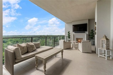 NEW LISTING! Introducing this ONE OF A KIND LUXURY RESIDENCE in - photo 35