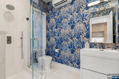 Welcome to one of the most exceptional estates ever offered in - photo 38