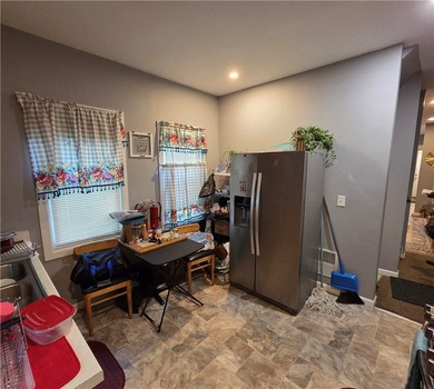 Turnkey investor's dream or perfect owner-occupant opportunity - photo 44