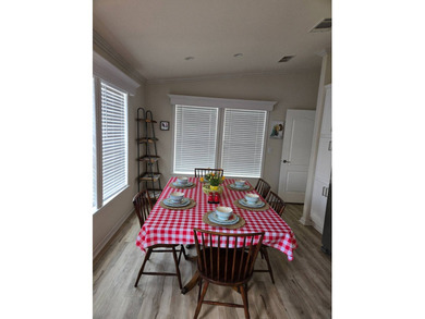 ALSO AVAILABLE FOR LEASE 1,600 A MONTH. Fully furnished move in - photo 6