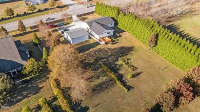 Truly unique 3 Or 4 BR / 2 Bath with 1941 Square Feet PLUS a - photo 47