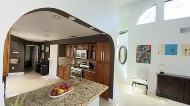 Welcome to this stunning waterfront residence in Villa Deste - photo 10