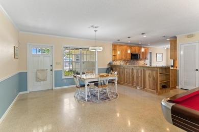 Welcome to this thoughtfully designed single-family residence - photo 7