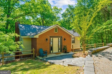 Make your lake life dream come true with this charming, unique - photo 1