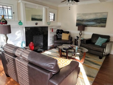Experience the convenience and charm of Hillcrest just a block - photo 1