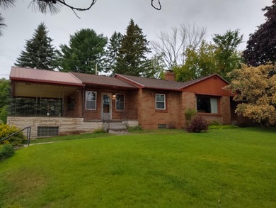 Portage Lake - Houghton County Home For Sale in Chassell Michigan