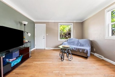 Welcome to this beautifully updated 2-bedroom, 1-bathroom home - photo 7