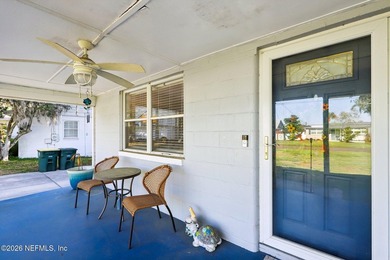 Lovely 3-1 in desirable Glynlea Park neighborhood. Renovated - photo 8