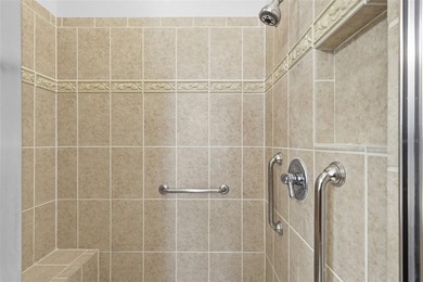 This charming 3 bed / 2 bath DESIGNER Mandevilla model home - photo 22