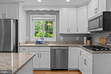 Immaculately maintained home featuring stunning renovated - photo 6