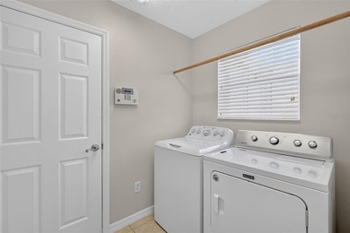 This charming 3 bed / 2 bath DESIGNER Mandevilla model home - photo 28