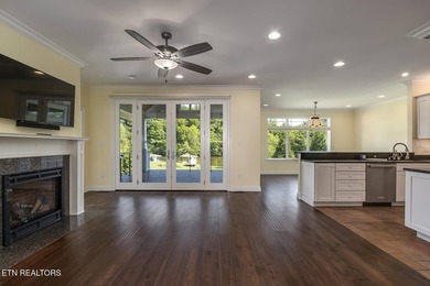 Luxury lakefront living in the heart of West Knoxville on Fort - photo 5