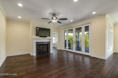Luxury lakefront living in the heart of West Knoxville on Fort - photo 6