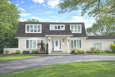 Welcome to this very clean, meticulously maintained, and - photo 3