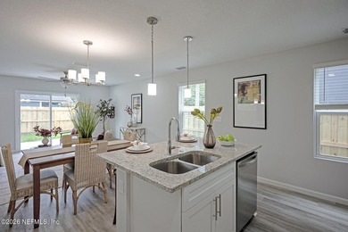 Adorable new 3-bedroom, 2.5 bath home getting close to - photo 6