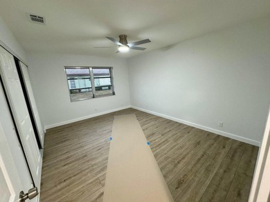 No Age Restrictionspletely Renovated End-Unit Condo Move in - photo 16