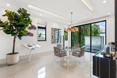 An artful modern showplace for indoor/outdoor entertaining, this - photo 16