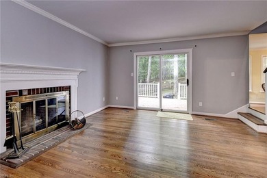 Beautiful 3 or 4 BR (bedroom 4 could be bonus room), nestled on - photo 5