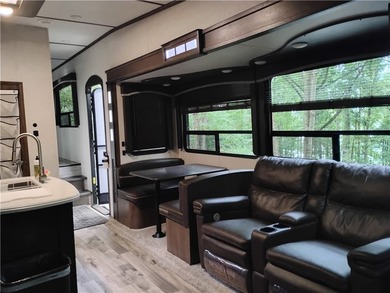 Rare opportunity for a premiere lake lot near Clemson! - photo 11