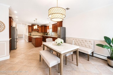 Welcome to 19 Ocean Road, located in the prestigious Dent Road - photo 13