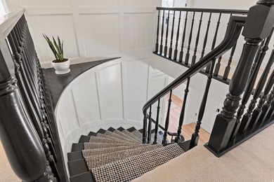 Enchanting classic brick Colonial set on a spacious estate lot - photo 18