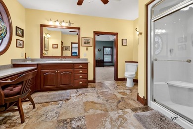 Golf Course Luxury Retreat Home, 4000 sq ft., with theatre room - photo 23