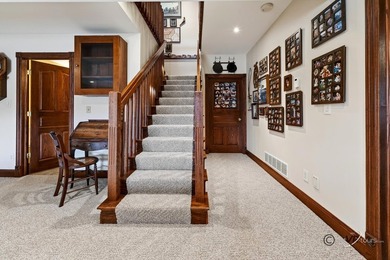 Golf Course Luxury Retreat Home, 4000 sq ft., with theatre room - photo 24