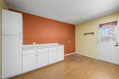Single-level Del Webb home in Sun City, a 55+ active adult - photo 32