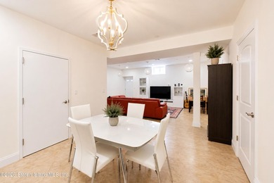 Welcome to 19 Ocean Road, located in the prestigious Dent Road - photo 32