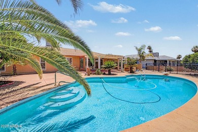Single-level Del Webb home in Sun City, a 55+ active adult - photo 40