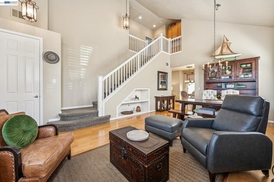 THIS IS THE ONE! UPGRADED THROUGHOUT - TOP RATED SCHOOLS. Modern - photo 8