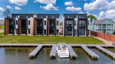 Lake Hamilton Home For Sale in Hot Springs Arkansas