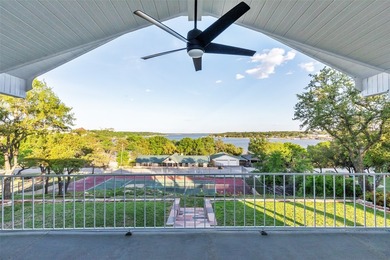 Welcome to your private retreat overlooking beautiful Lake - photo 11