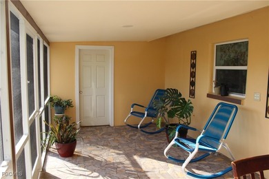 This stunning 4-bedroom+Den, 2-bathroom home is well centralized - photo 12