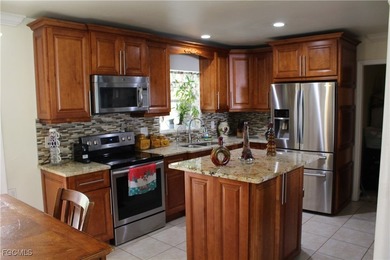 This stunning 4-bedroom+Den, 2-bathroom home is well centralized - photo 14