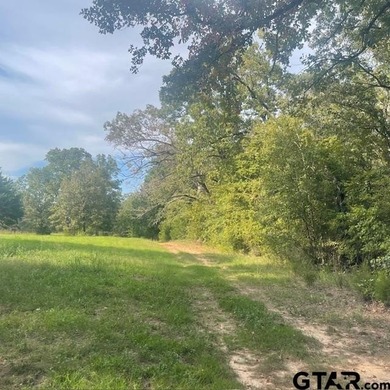 Absolutely Breathtaking Property! If you are looking for a large - photo 14