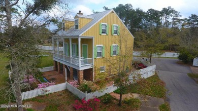 Acadian cottage, 3 bed, 2 1/2 bath, three levels with interior - photo 6