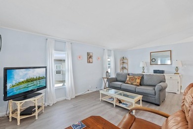 Welcome to Paradise!! Harbor Cove is a premier 55+ WATERFRONT - photo 17